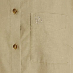 FJÄLLRÄVEN Fjällräven ÖVIK TRAVEL SHIRT SS W Damen Outdoor Bluse SAND STONE -Mein Camping Geschaft 5637808714 c oevik travel shirt ss w fjaellraeven 24