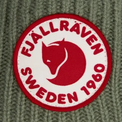 FJÄLLRÄVEN Fjällräven 1960 LOGO HAT Unisex Mütze CAPER GREEN -Mein Camping Geschaft 5637949720 c 1960 logo hat fjaellraeven 24